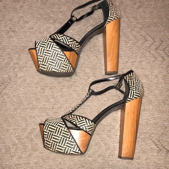 Jessica Simpson Shoes - Black & White Jessica Simpson Heels
